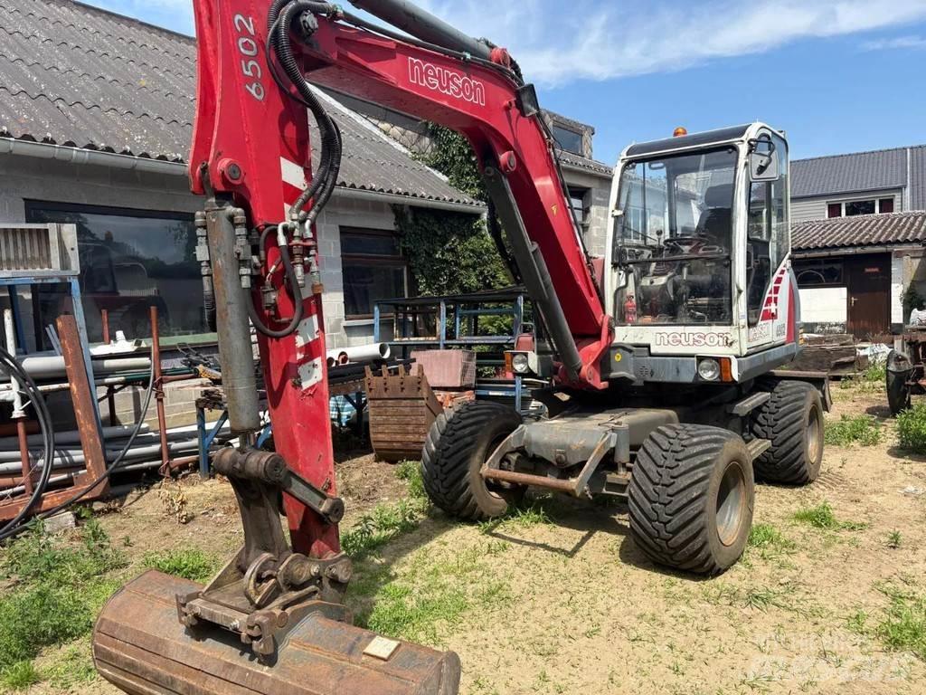 Neuson 6502WD Колесни екскаватори