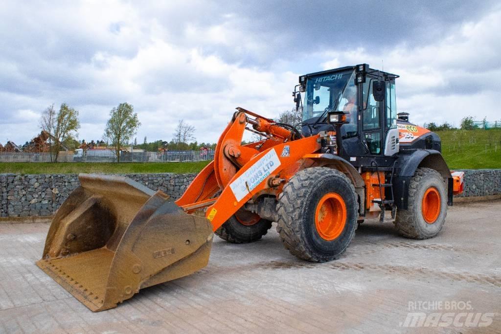 Hitachi ZW150-6 Колесни товарачи