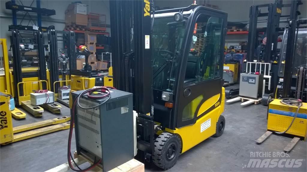 Yale ERP16VF Електрически вилични кари-повдигачи