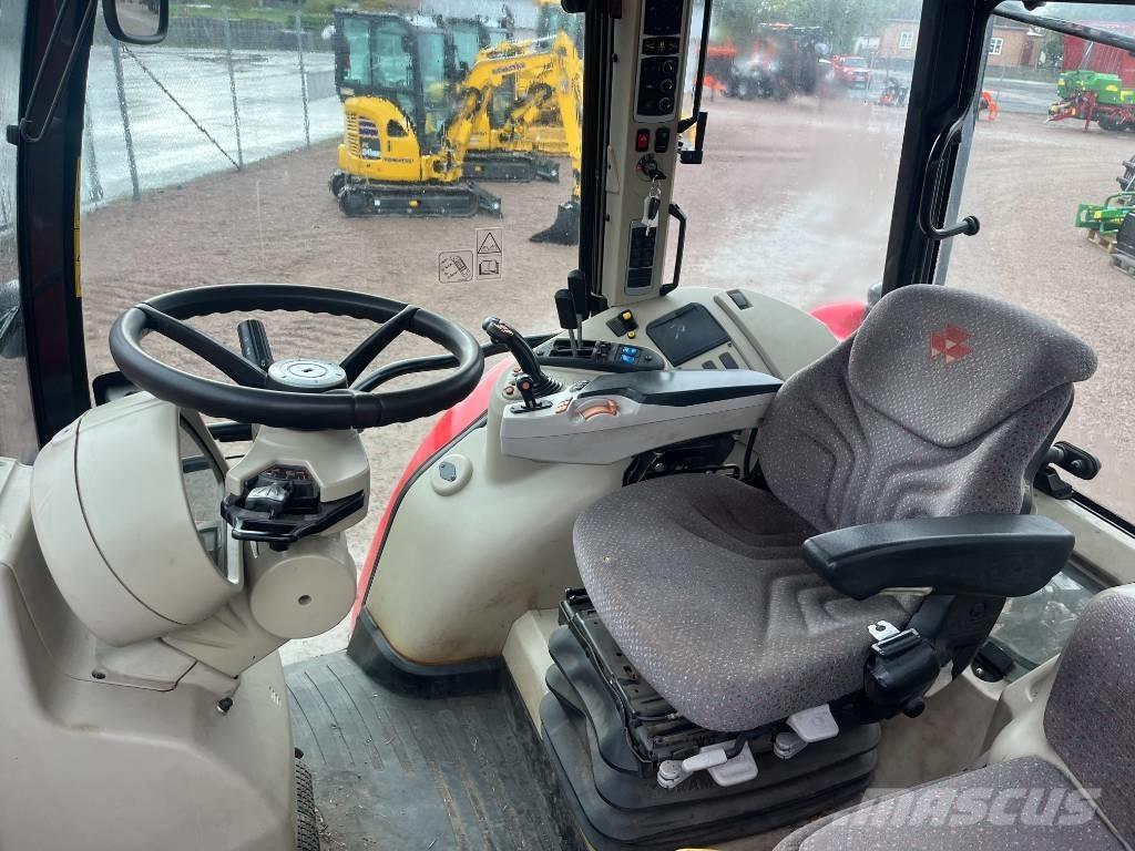 Massey Ferguson 5613 Трактори