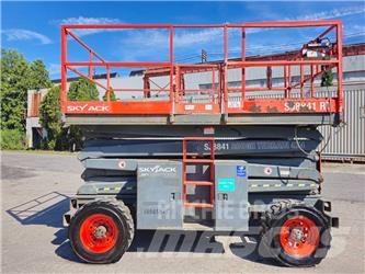 SkyJack SJ8841RT Ножични работни платформи