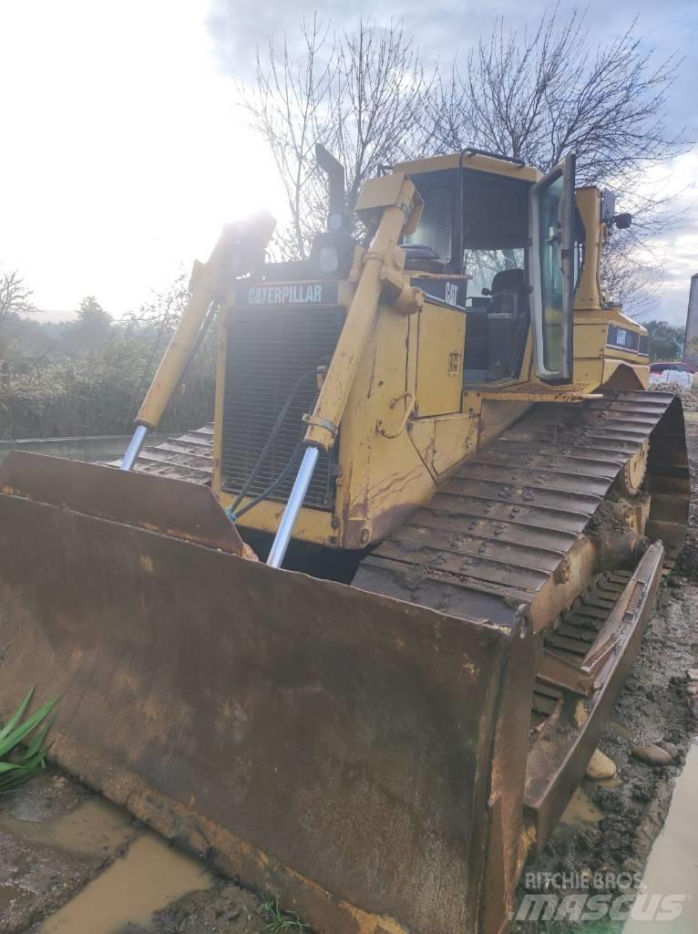 CAT D 6 R LGP II Верижни булдозери
