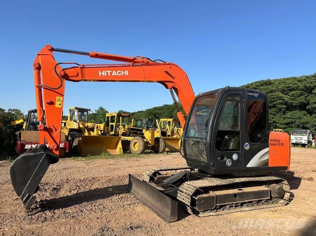 Hitachi ZX70 Средни екскаватори 7т - 12т