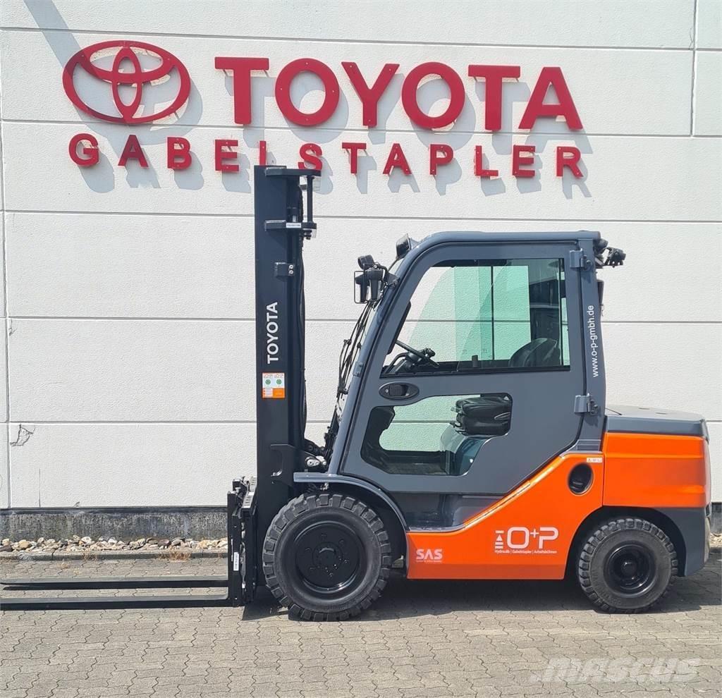 Toyota 52-8FDJF35 Дизелови камиони