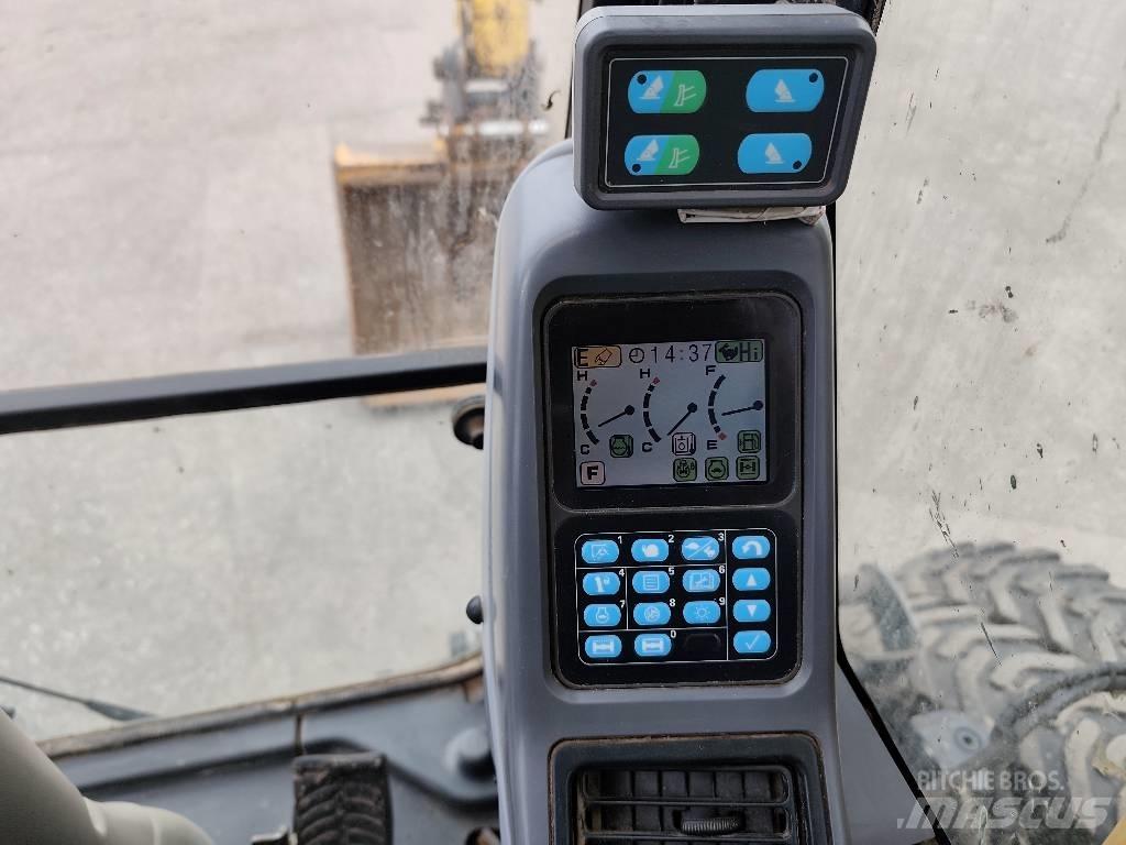 Komatsu PW 160-7E0 Колесни екскаватори