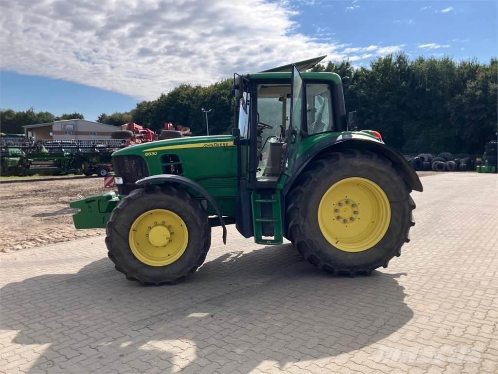 John Deere 6830 Трактори