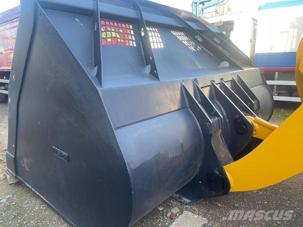 Komatsu WA 470 Колесни товарачи