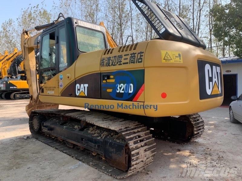 CAT 320 D Средни екскаватори 7т - 12т