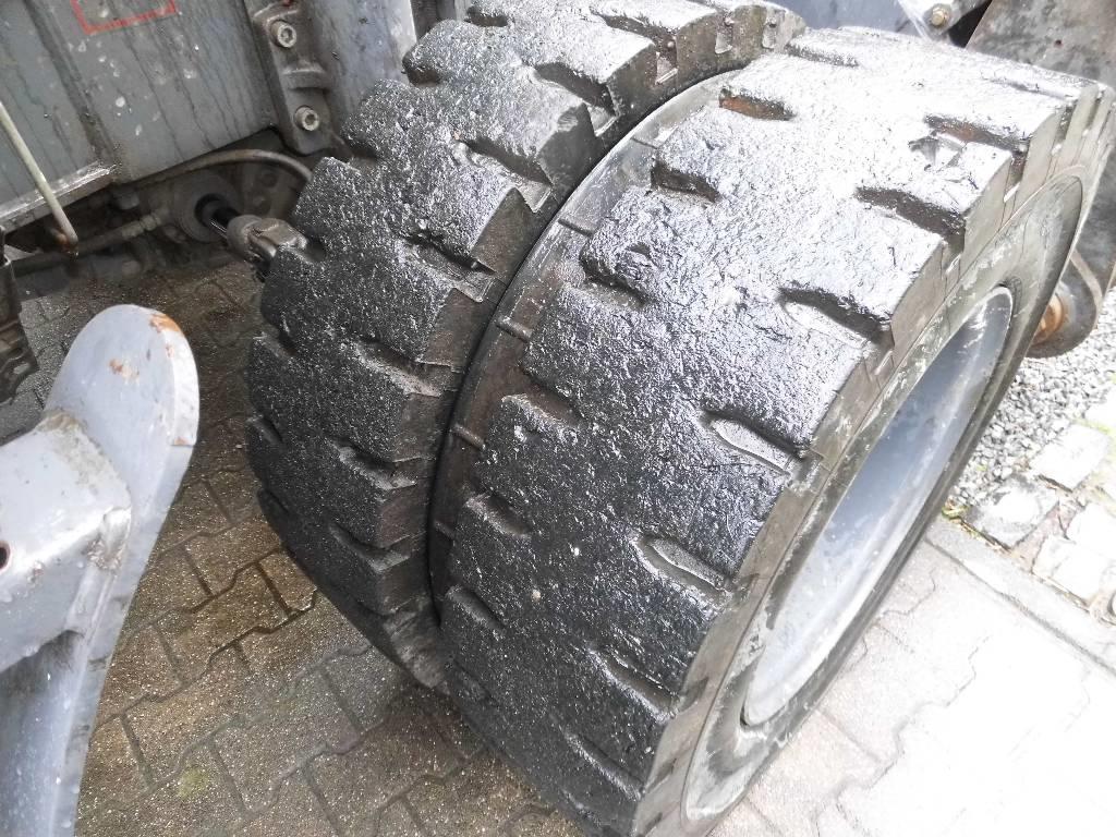 Atlas 230 MH Оператори на отпадъци/индустрия
