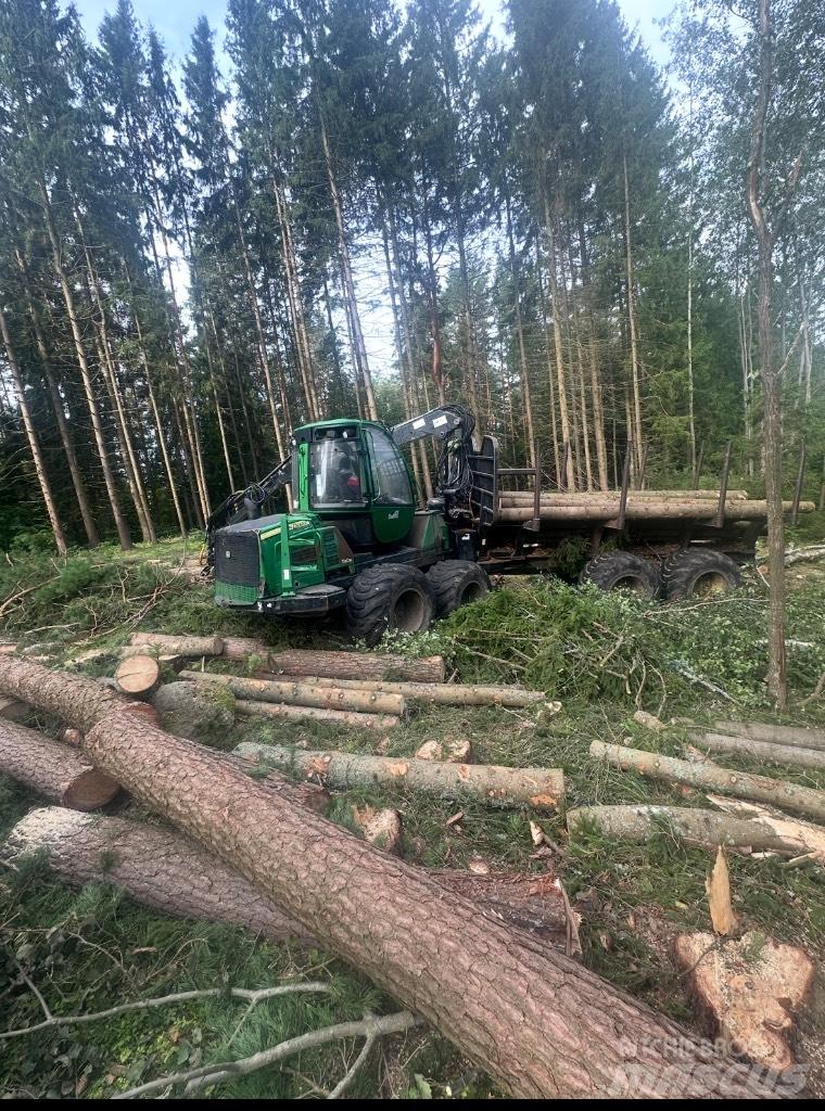 John Deere 1110 E Форуардери