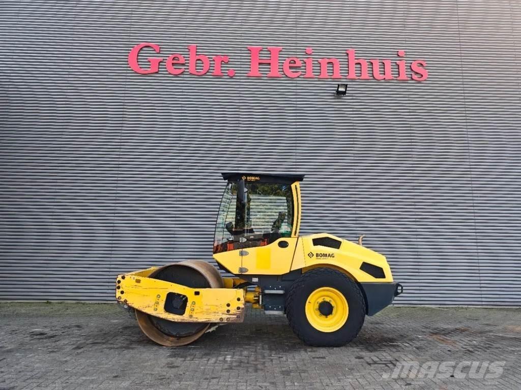 Bomag BW 177 D-5 Пневматични гумени  ролки
