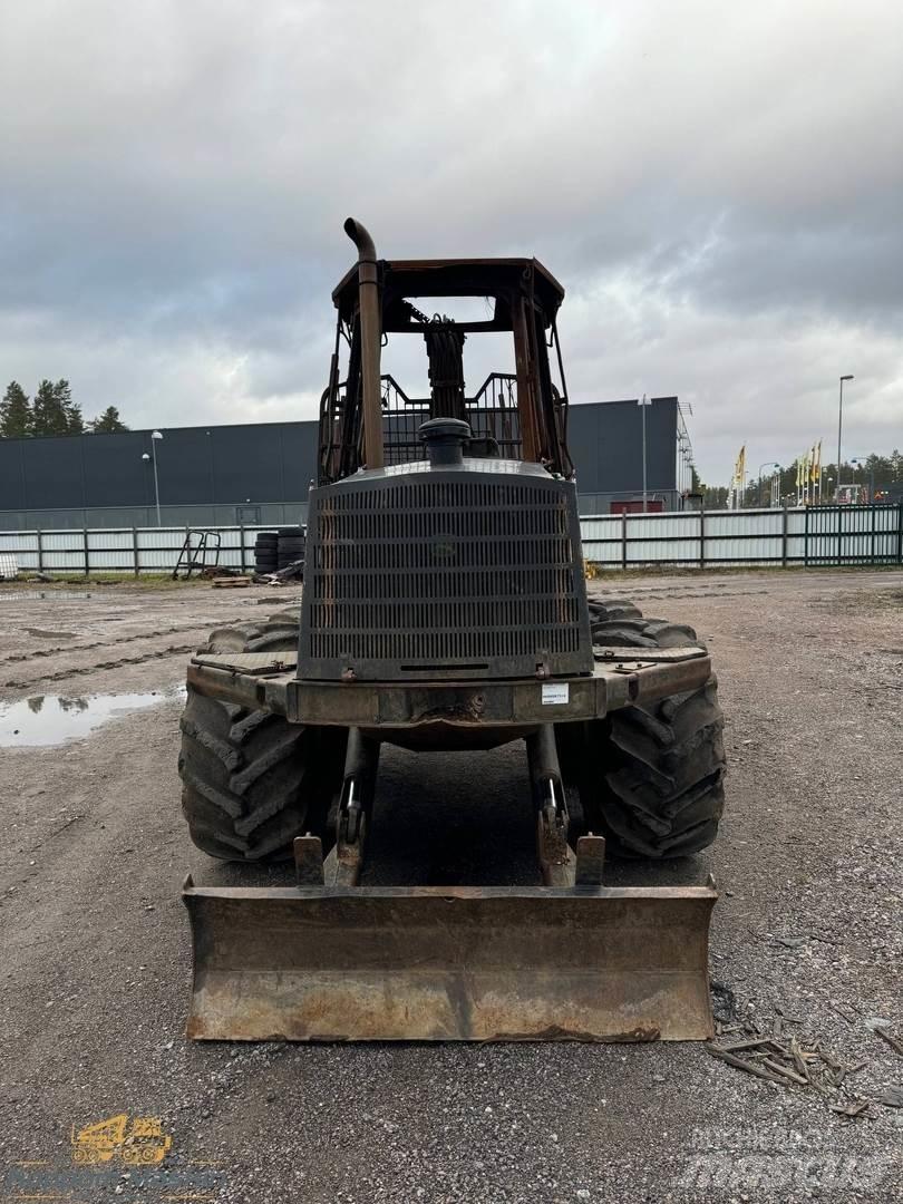 John Deere 1110D Форуардери