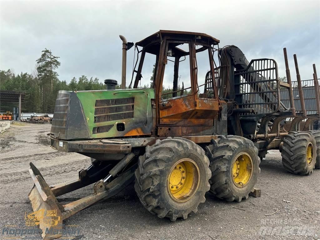John Deere 1110D Форуардери