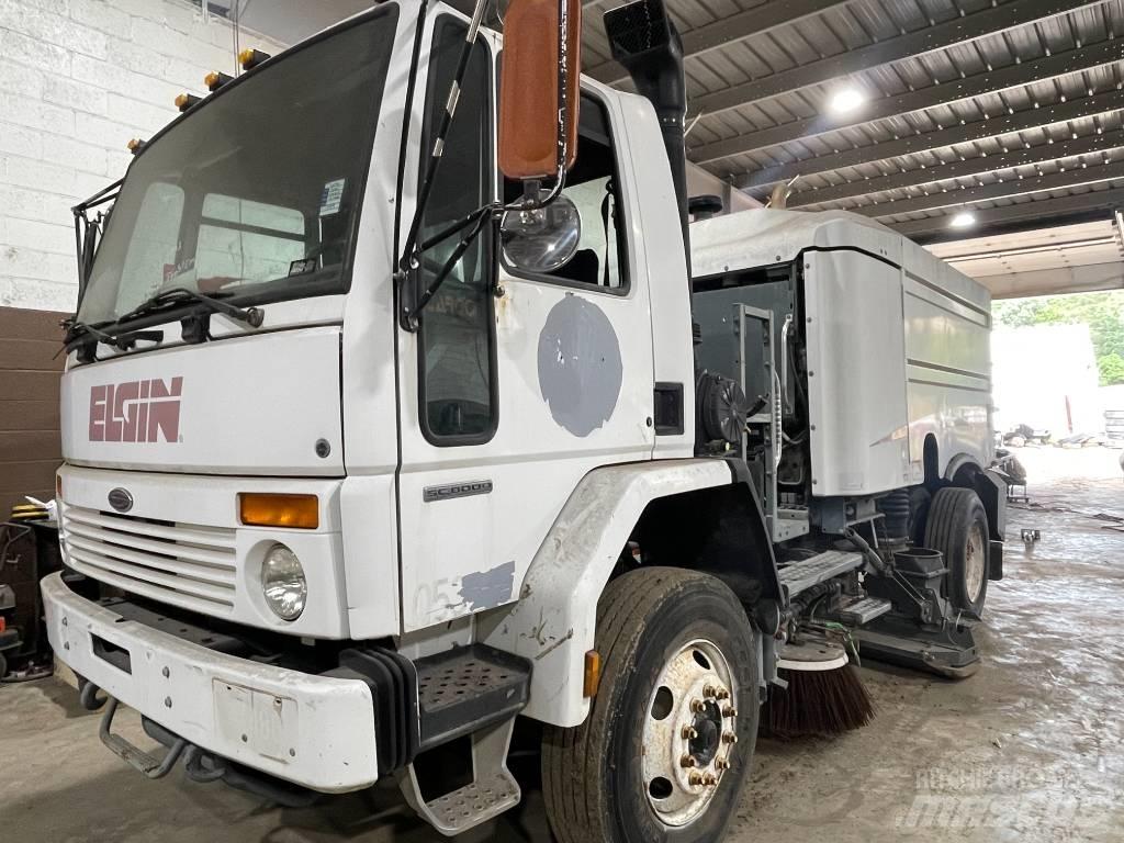 Sterling SC8000 Камиони за почистване
