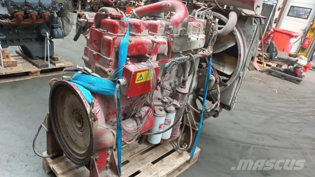 Volvo TD121G Двигатели