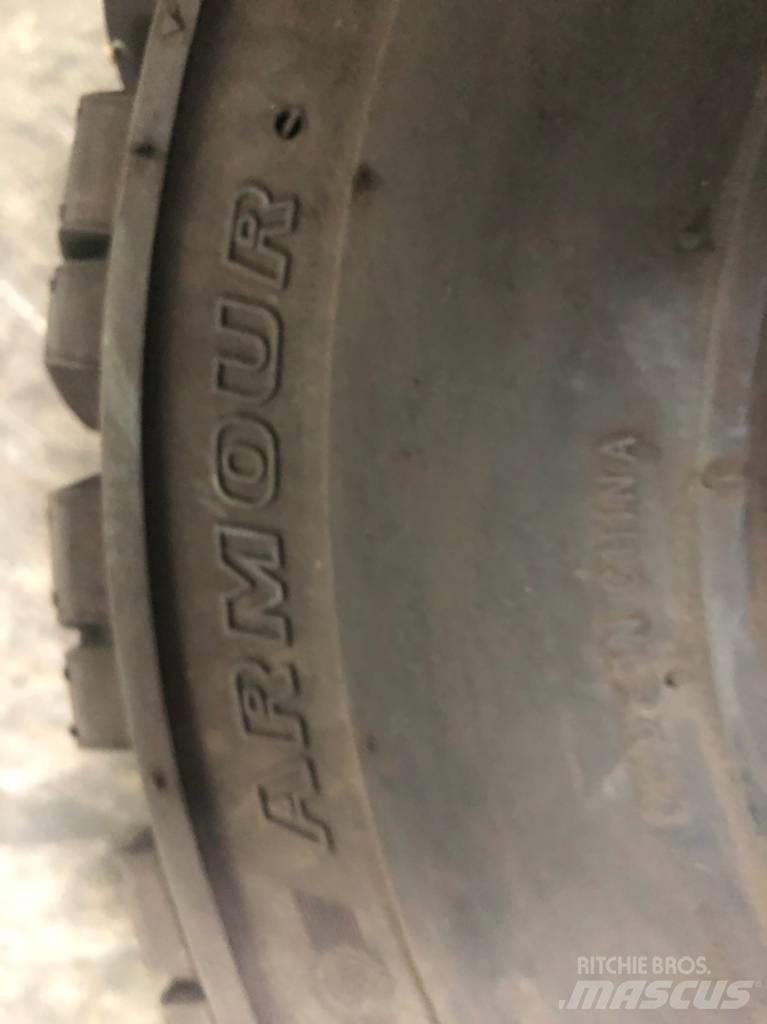 Armour 21x8-9 Гуми