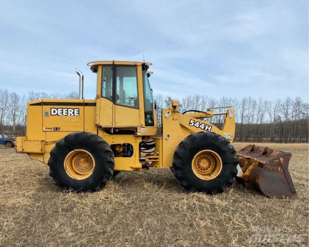 DEERE 544H Колесни товарачи