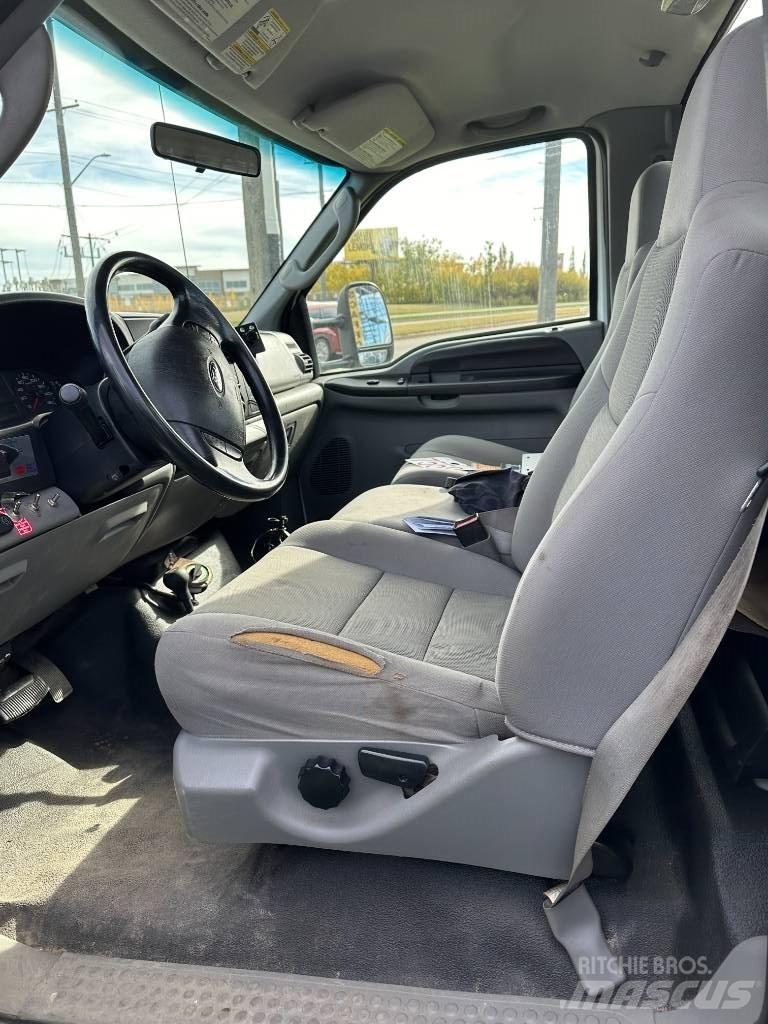 Ford F 550 XLT Бордови