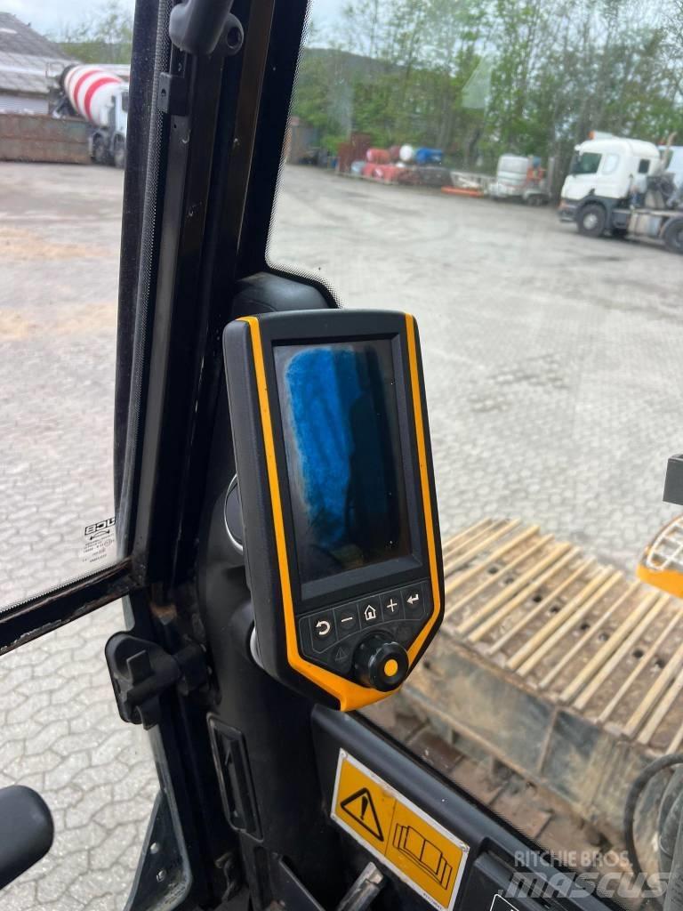 JCB JS 330 LC Верижен екскаватор