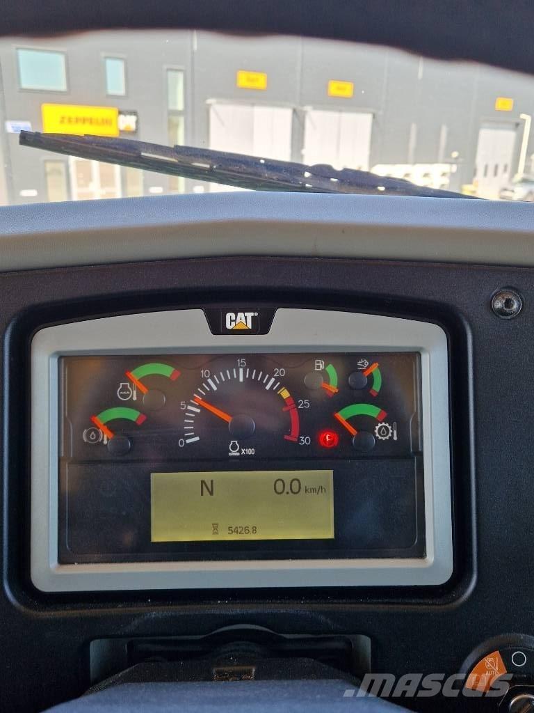 CAT 772G Твърди самосвали
