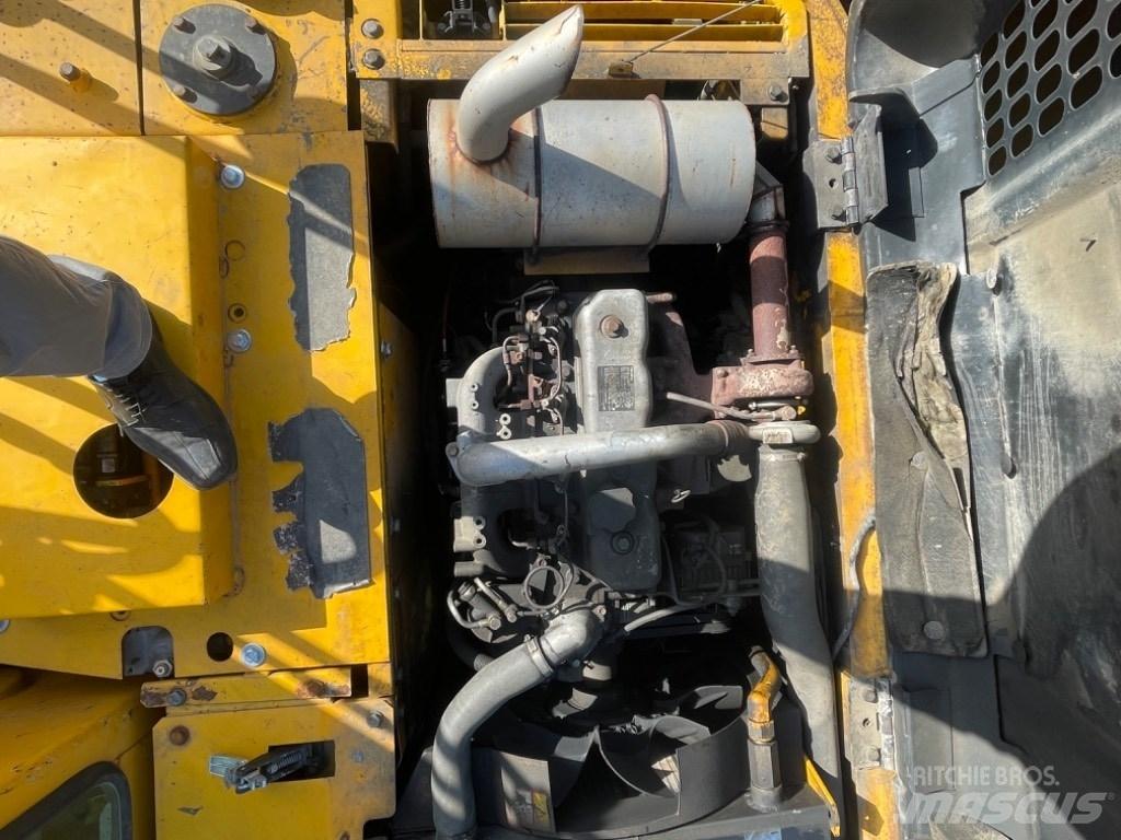 JCB JS 145 W Колесни екскаватори