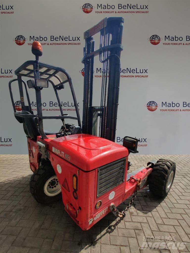 Moffett M4 Дизелови камиони