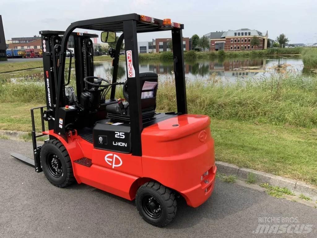EP EFL 252 XS Електрически вилични кари-повдигачи