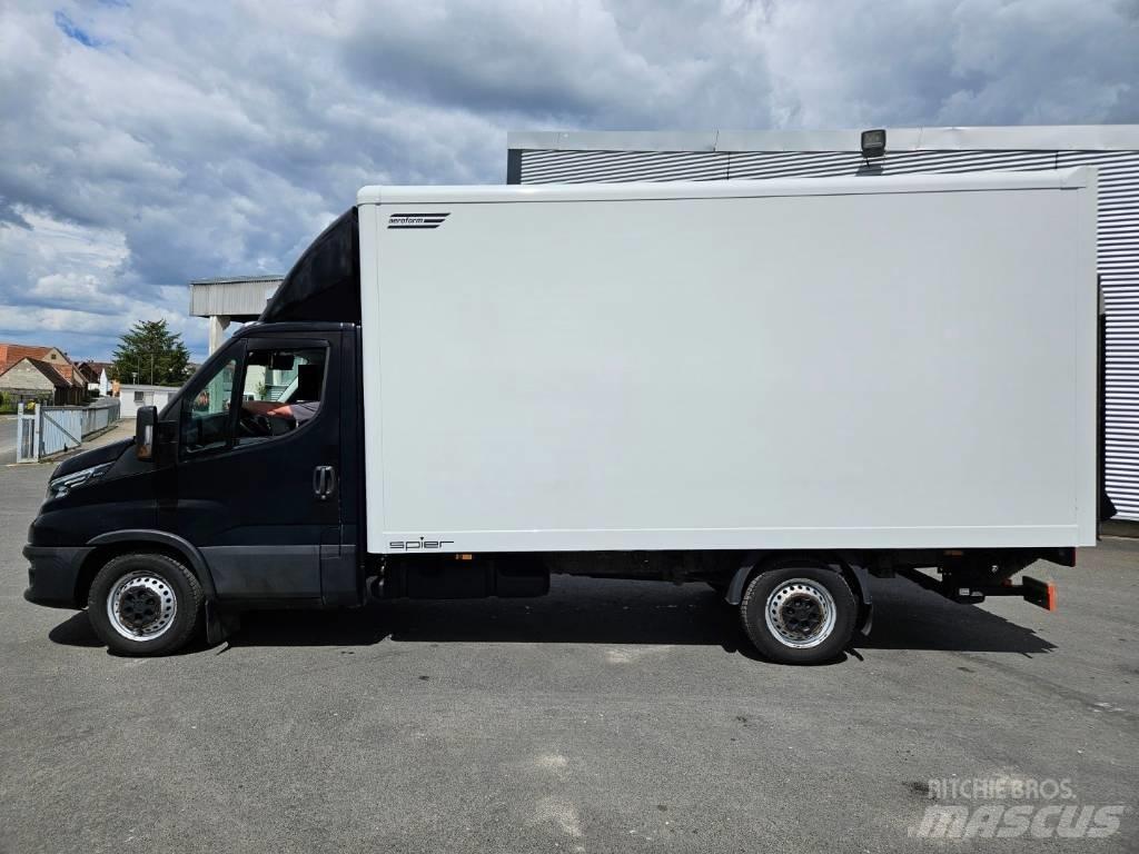 Iveco 35 S 18 Фургони
