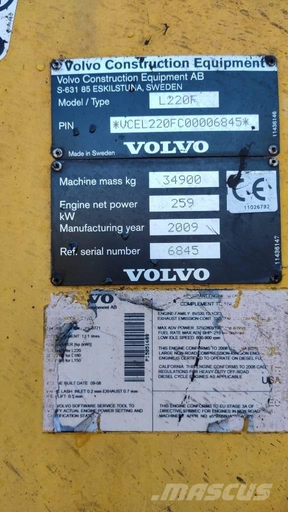 Volvo L 220 F Колесни товарачи