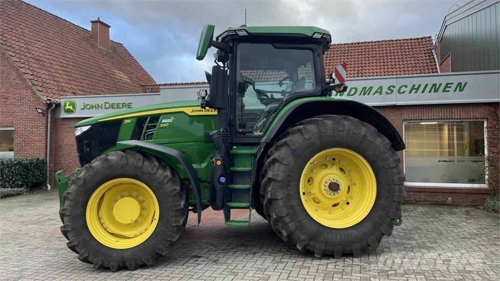 John Deere 7R330 Трактори