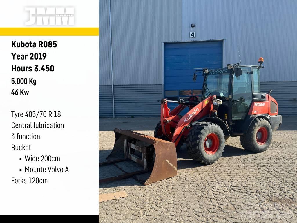 Kubota R085 Колесни товарачи