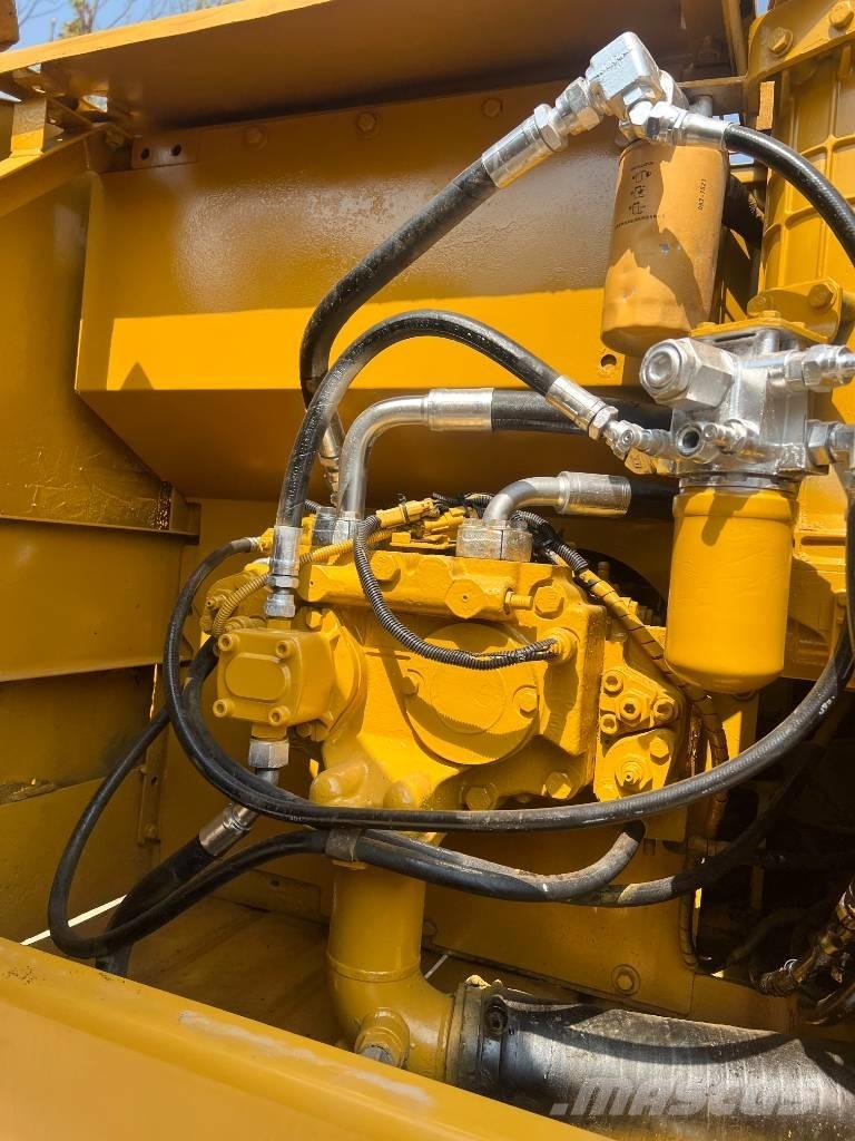 CAT 320C Верижен екскаватор