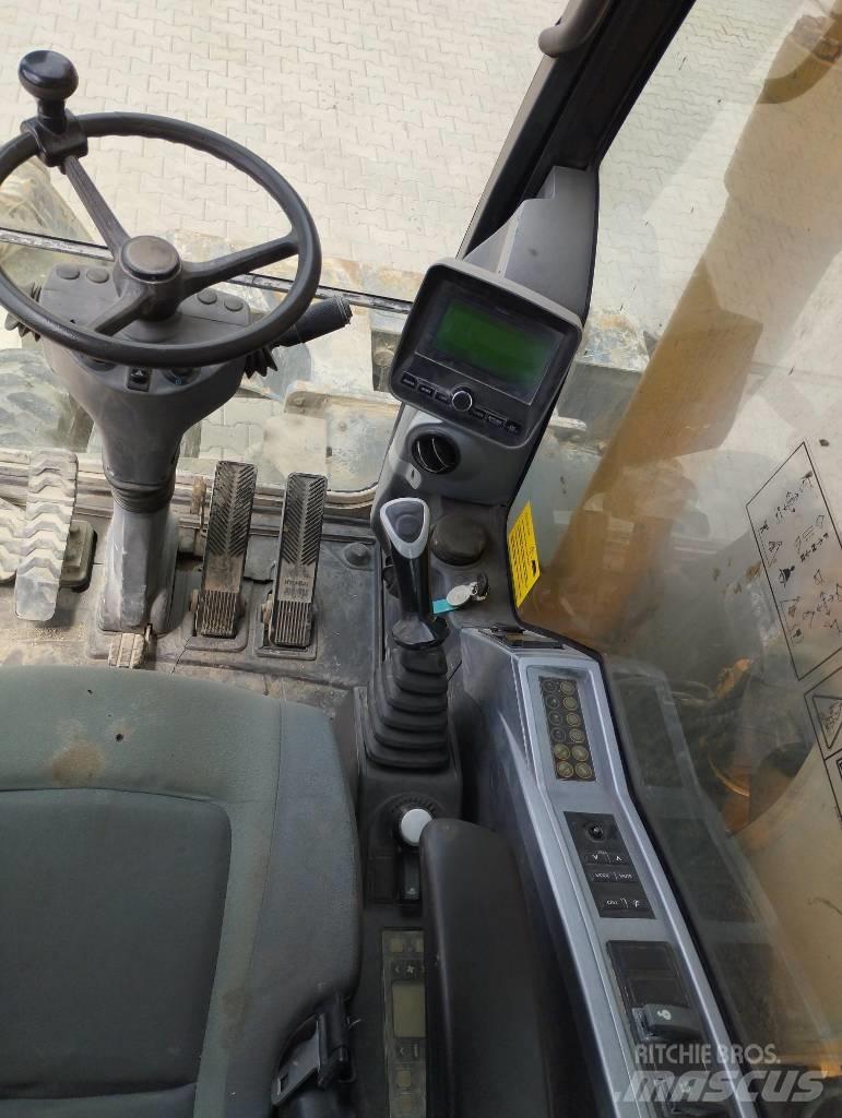 Hyundai 140W Средни екскаватори 7т - 12т