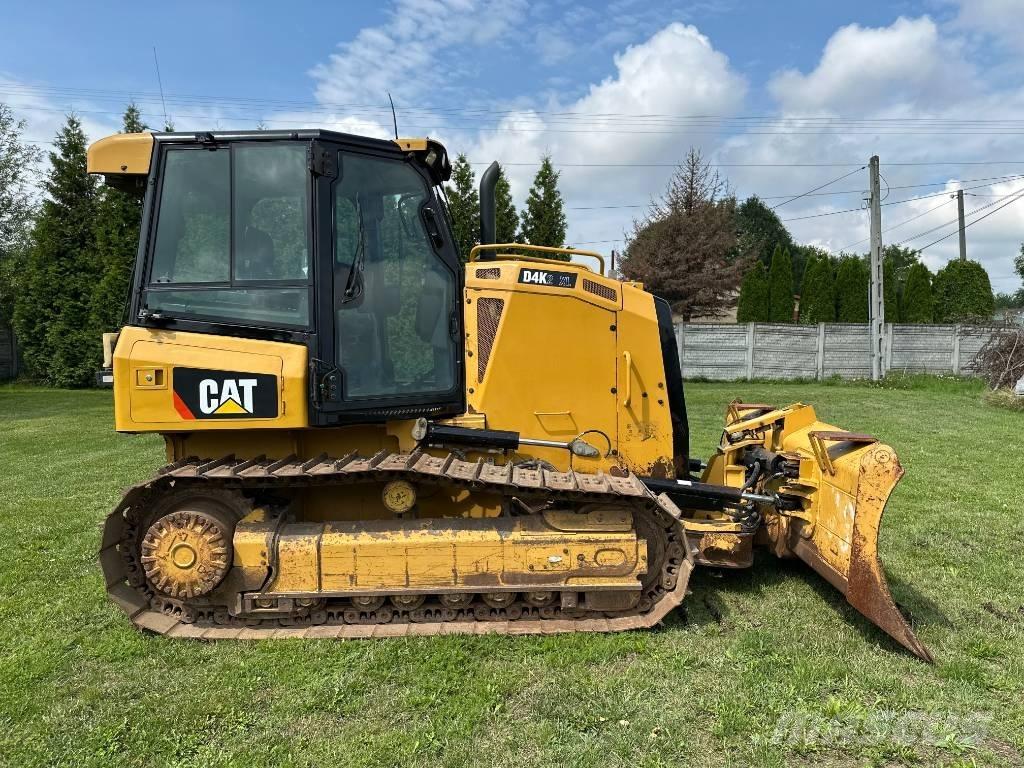 CAT D 4 K 2 XL Верижни булдозери
