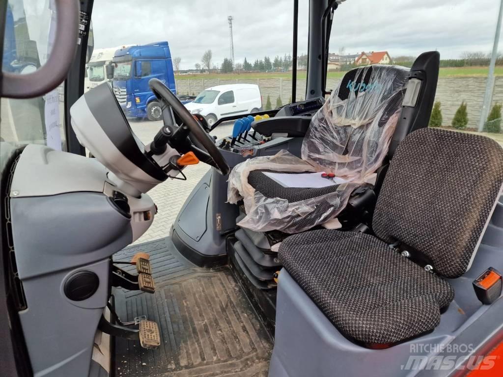 Kubota M 7133 Трактори