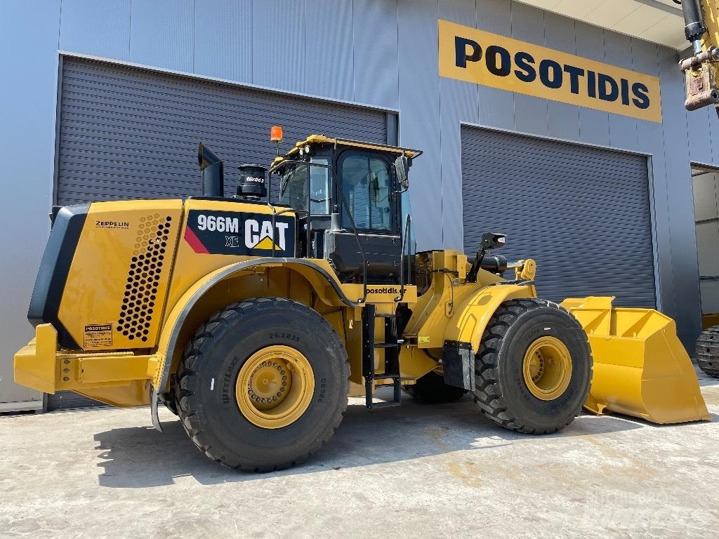 CAT 966M XE Колесни товарачи