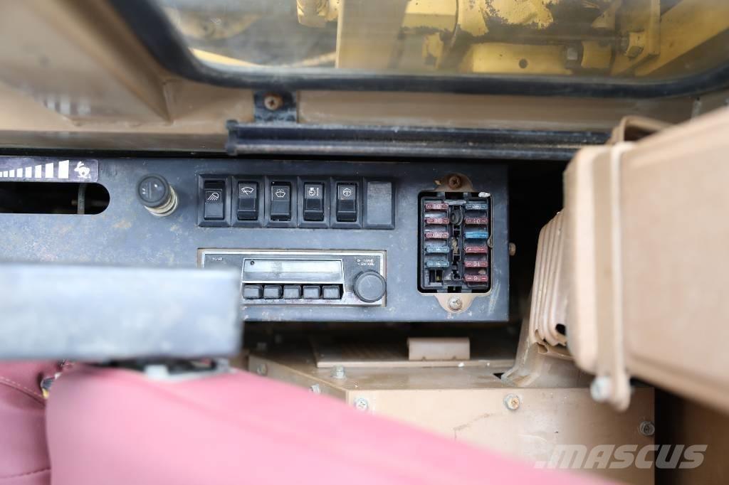 CAT E 70 B Мини екскаватори < 7 т