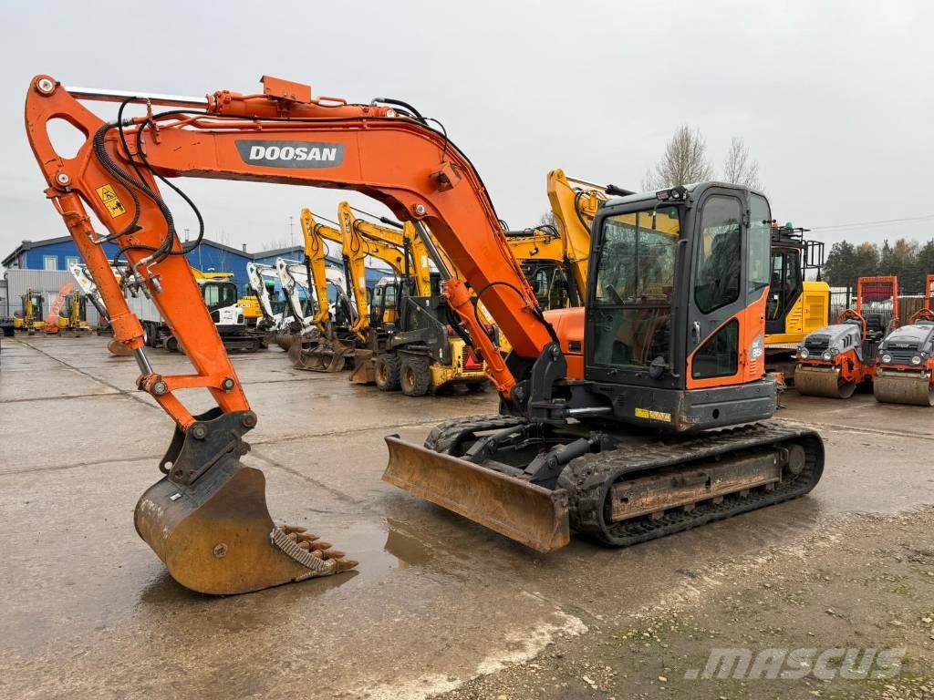 Doosan DX 85 R Средни екскаватори 7т - 12т