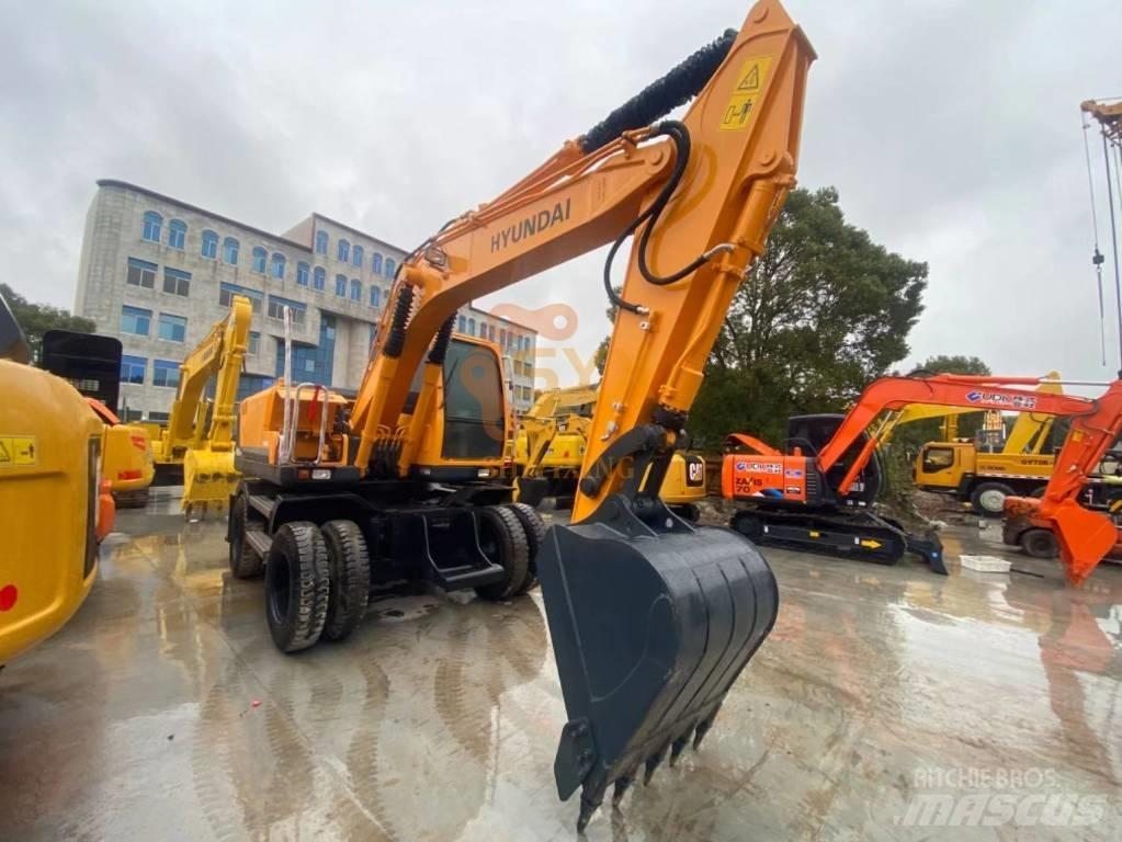 Hyundai 150W-9 Колесни екскаватори