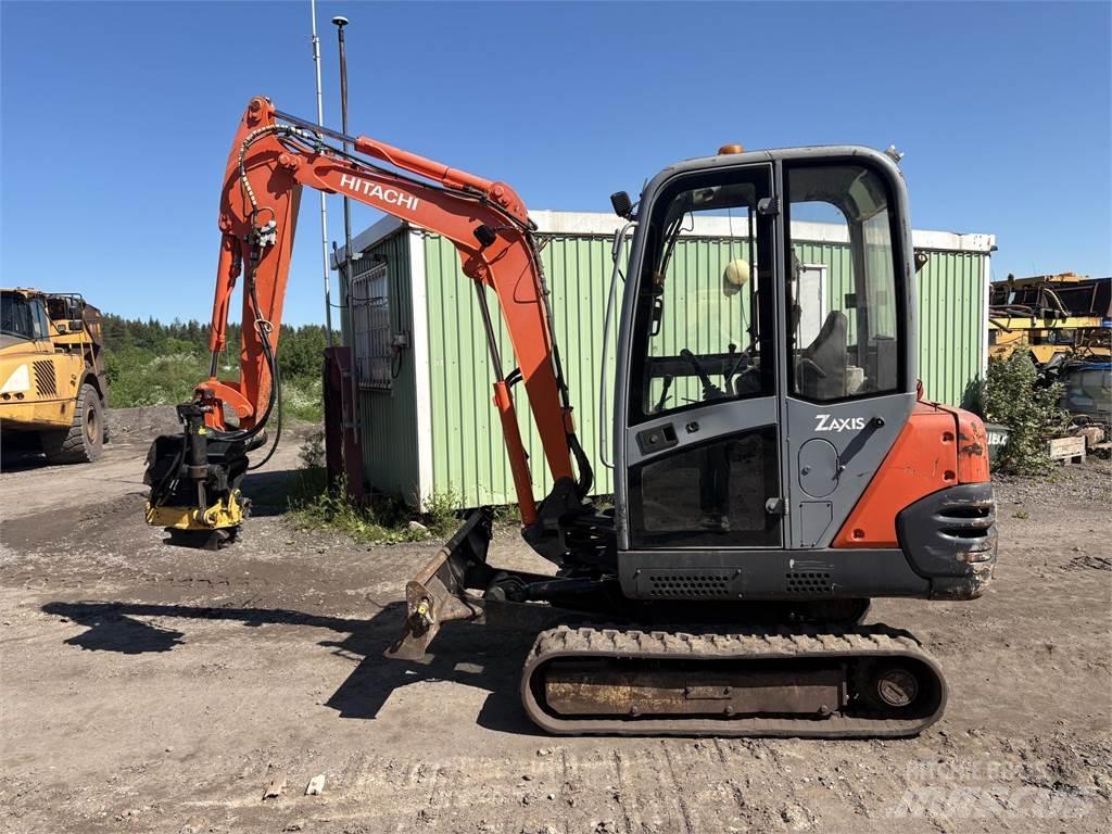 Hitachi ZX25 Мини екскаватори < 7 т