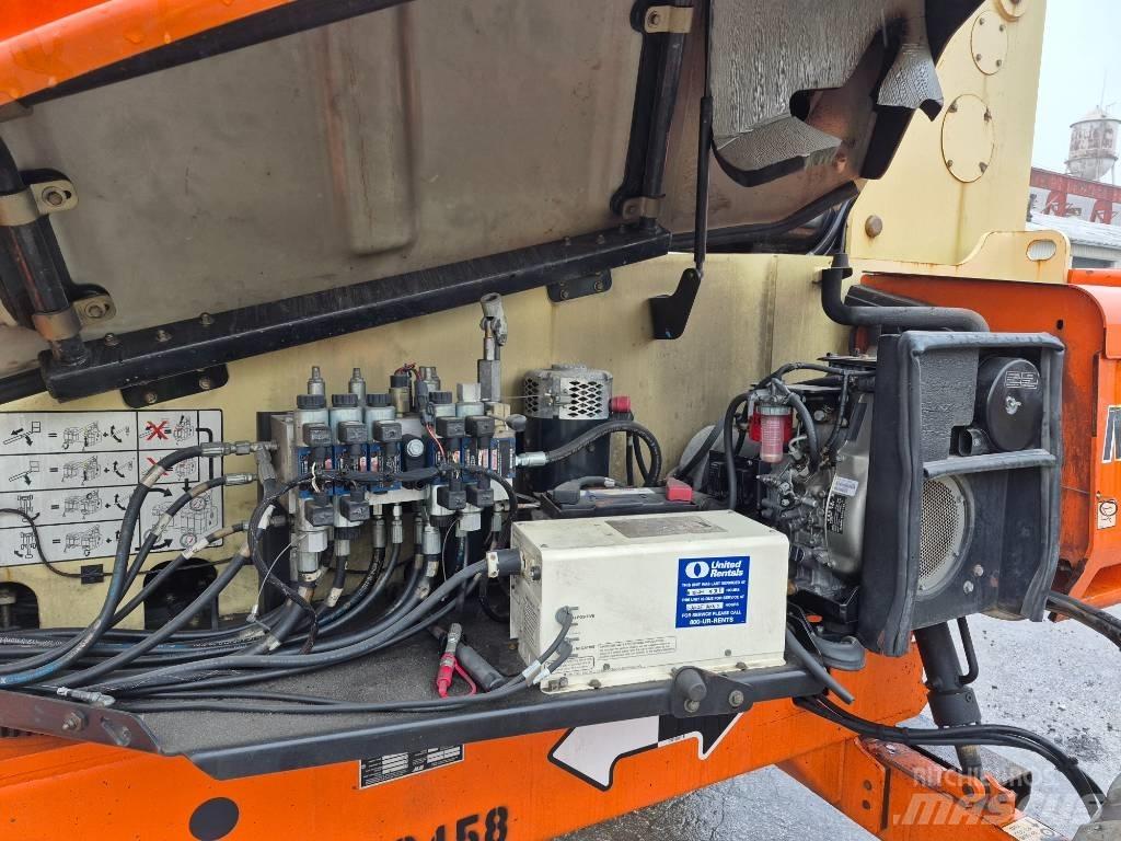 JLG M 600 JP Съчленени стрелови подемници
