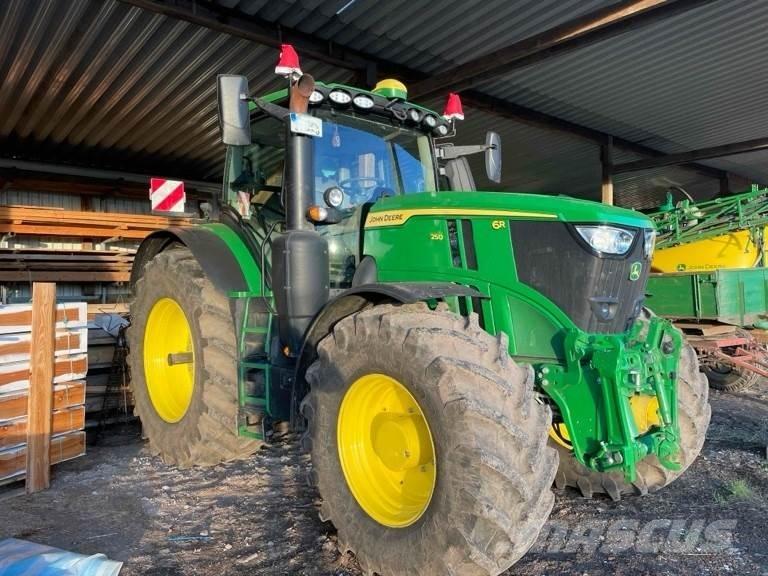 John Deere 6R 250 Трактори