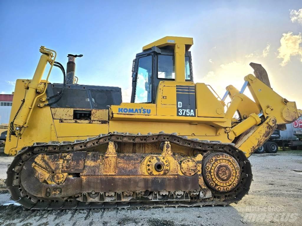 Komatsu D 375 A-1 Верижни булдозери
