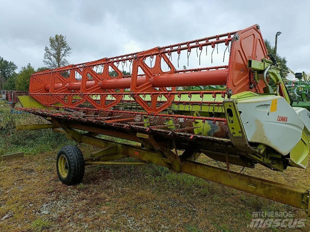 CLAAS Tucano 450 Комбайни