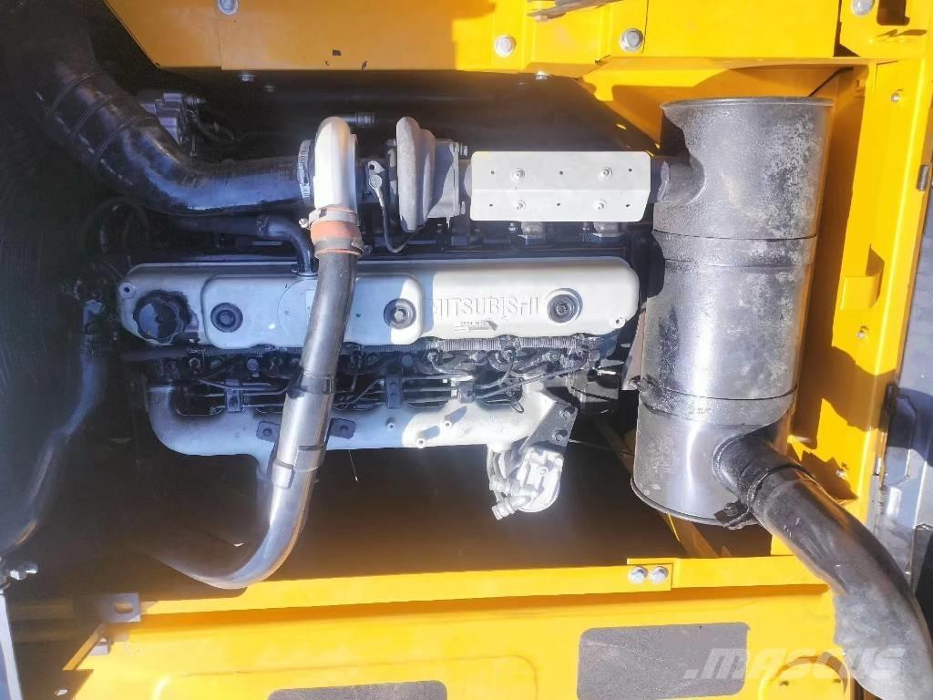 Sany SY215C Верижен екскаватор