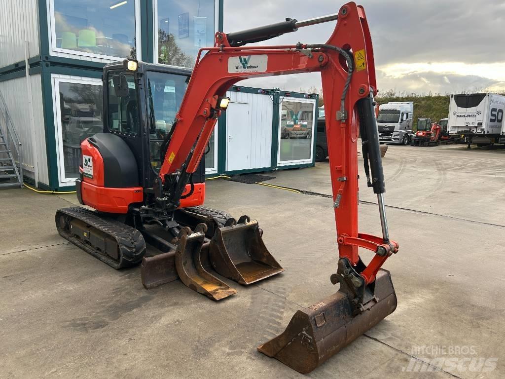 Kubota U 36-4 Мини екскаватори < 7 т
