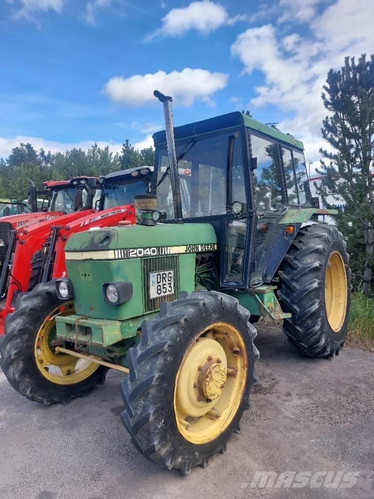 John Deere 2040 Трактори