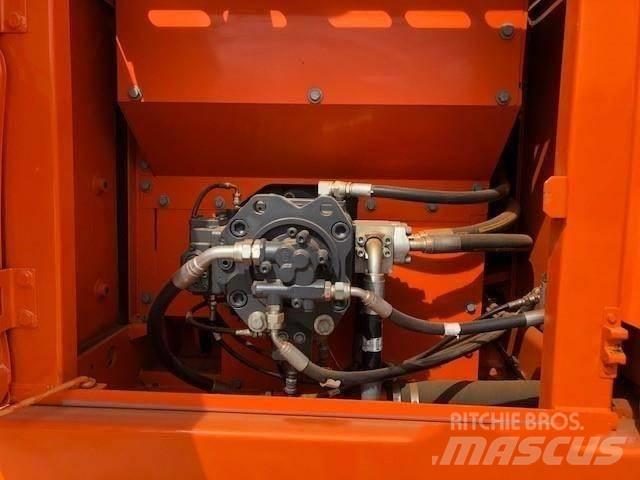 Doosan DX 225 Верижен екскаватор