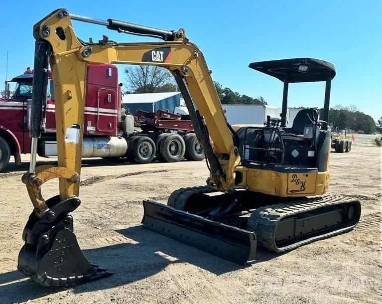 CAT 304 C CR Мини екскаватори < 7 т