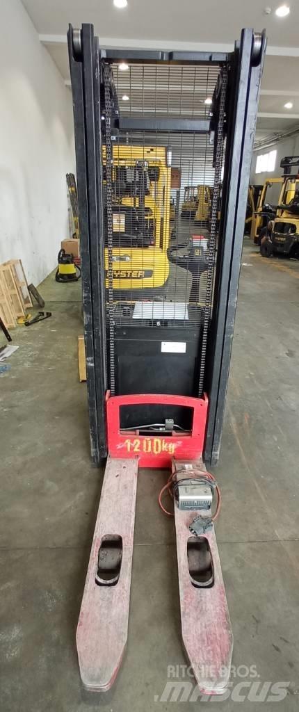 Hyster S 1.2 Ръчни палетни товарачи